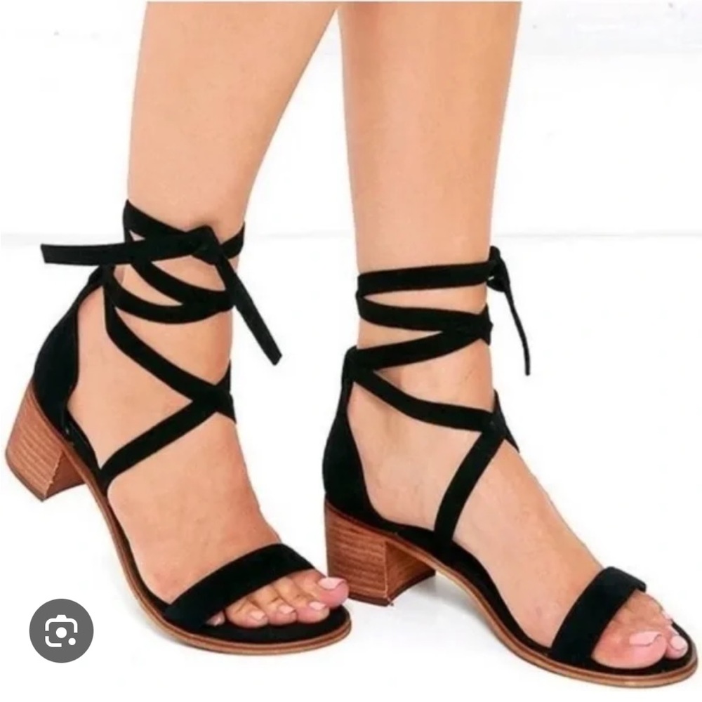 Steve Madden Rizzaa Sandal